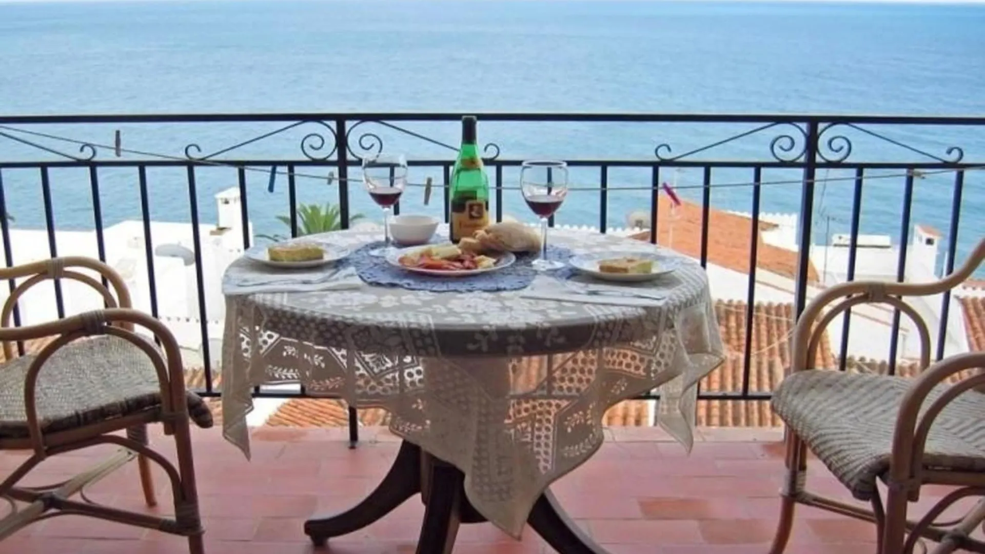 Apartment Ferienwohnung Fuer 4 Personen Ca 90 Qm In Nerja, Andalusien Costa Del Sol - B45163